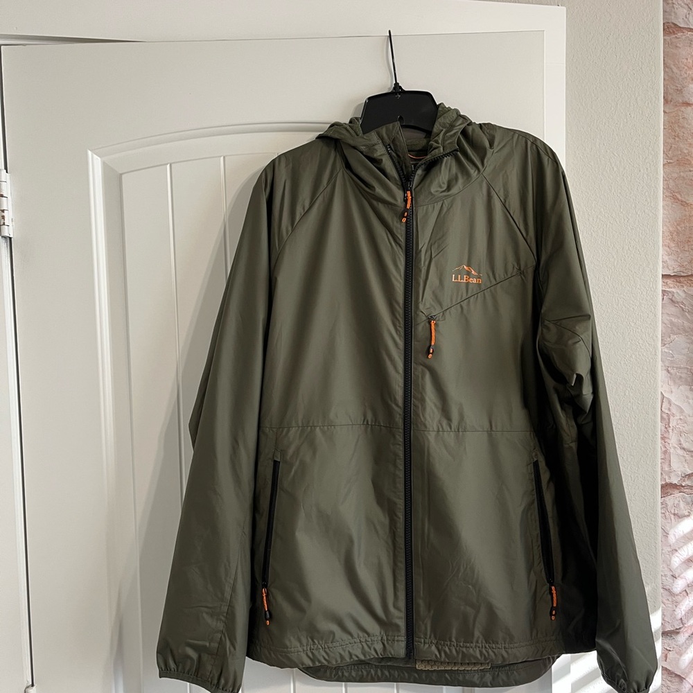 L.L. Bean Forest Green Men's Jacket. Performance fleece lined wind breaker.